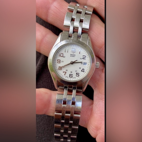 COPY - ~ Swiss Army Watch / Victorinox - Picture 3 of 5